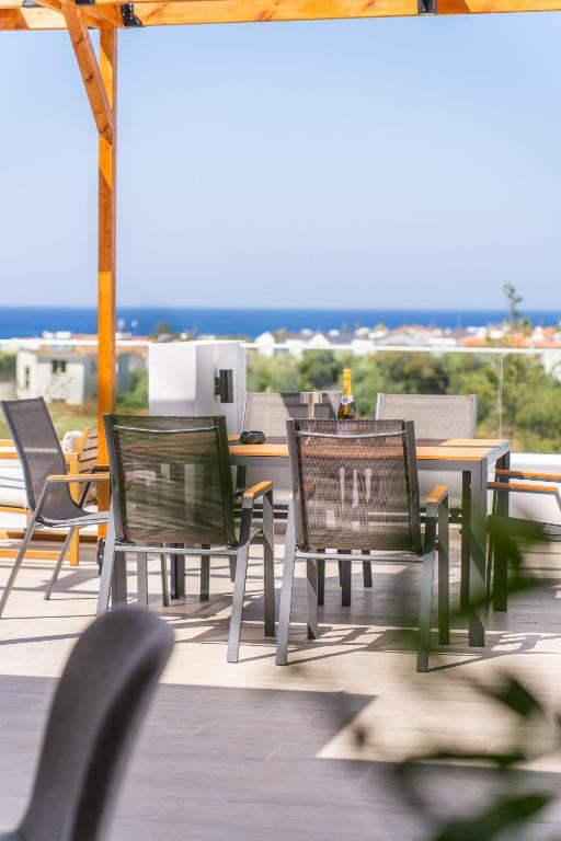 SeaVibe — seavibe terrace day